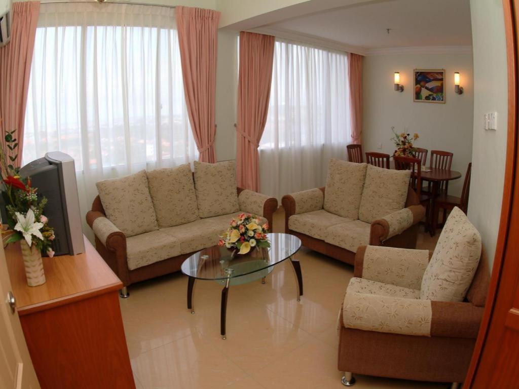 Li Hua Hotel Bintulu Exterior photo