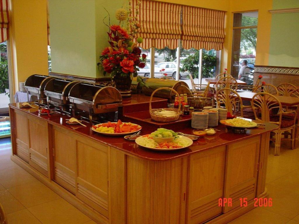 Li Hua Hotel Bintulu Exterior photo